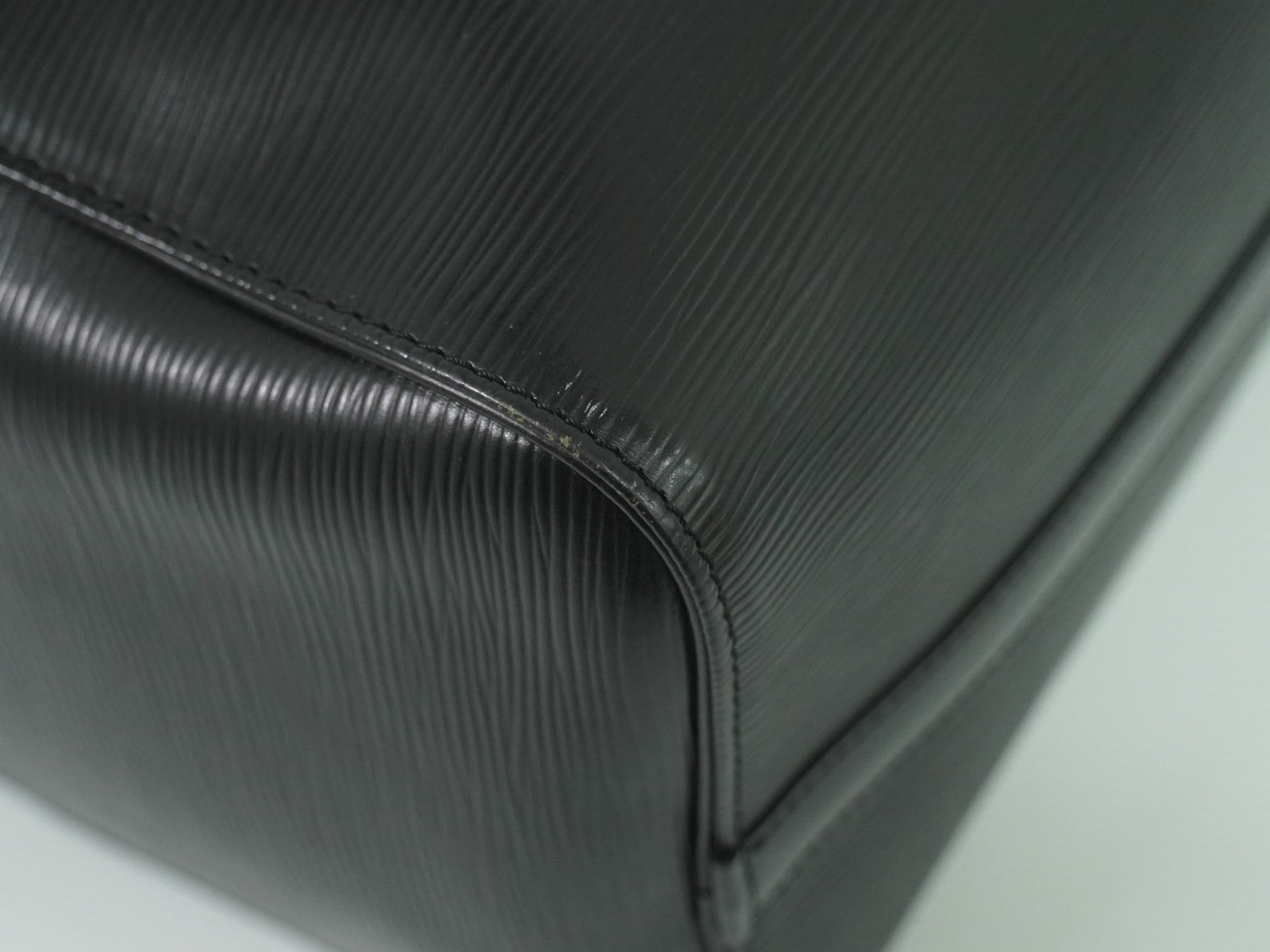 Sac Speedy 35 Vintage en cuir épi noir Louis Vuitton