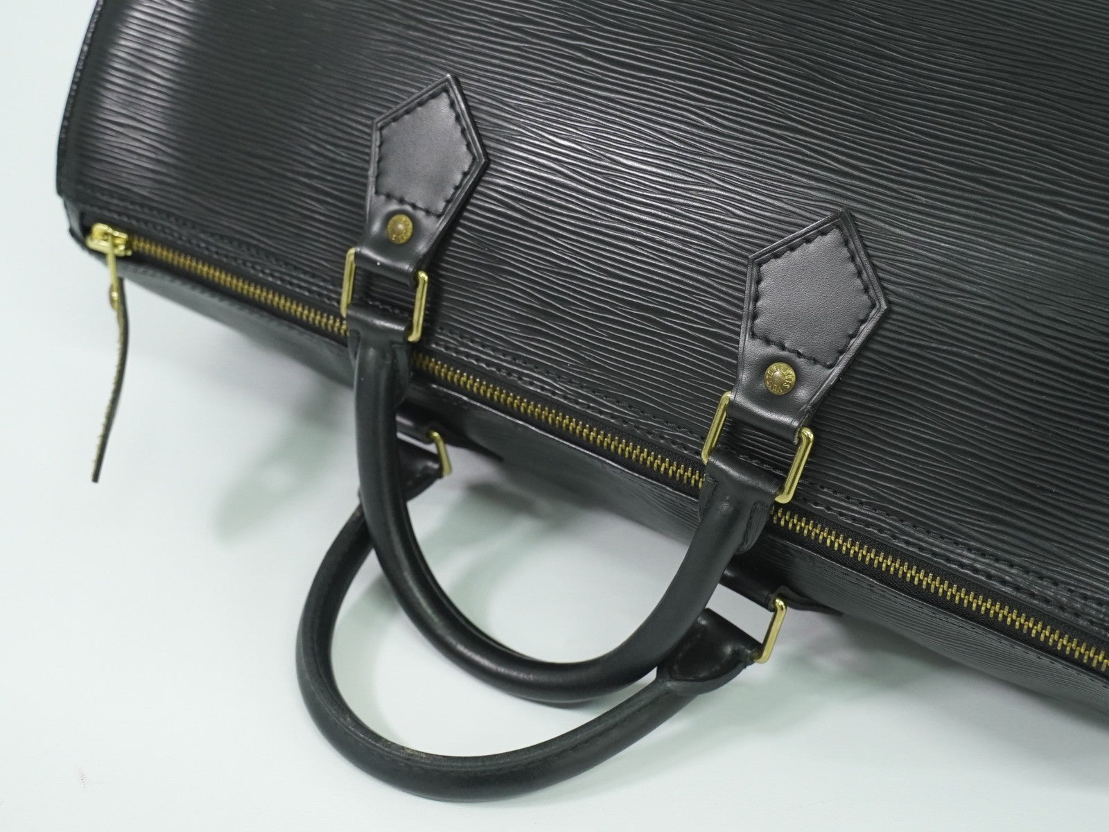Sac Speedy 35 Vintage en cuir épi noir Louis Vuitton